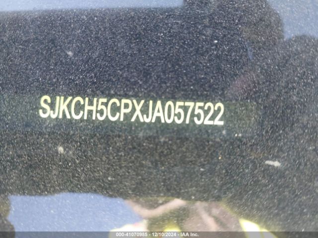 2018 INFINITI QX30 SJKCH5CPXJA057522 Photo 8