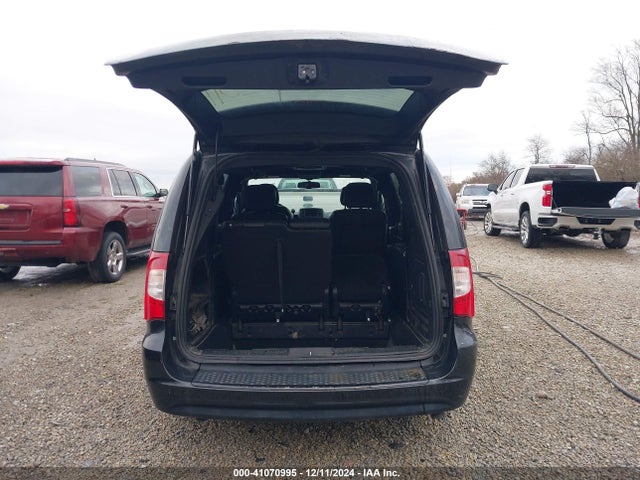 2C4RC1HGXER178145 Chrysler Town & Country S
