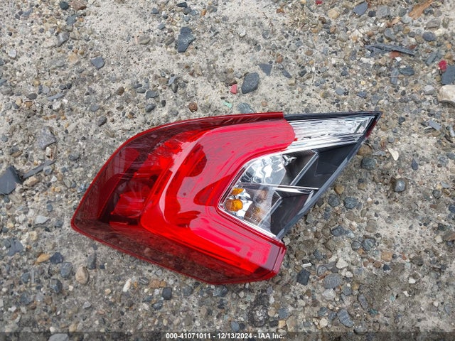 Honda Civic Lx 2018 2HGFC2F57JH575520 Image 12