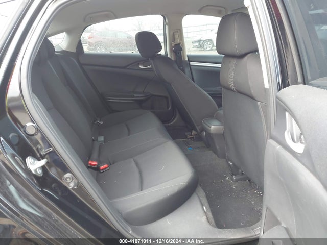Honda Civic Lx 2018 2HGFC2F57JH575520 Image 8