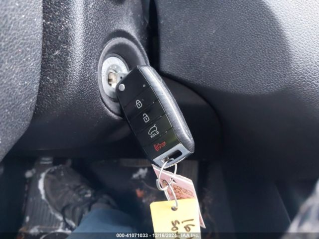 5XYPGDA31GG034530 KIA Sorento 2.4l Lx