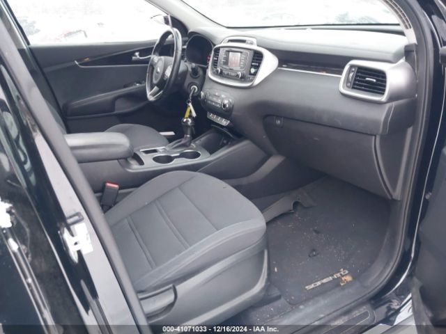 5XYPGDA31GG034530 KIA Sorento 2.4l Lx