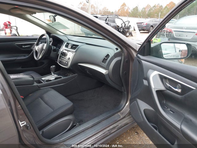 Auction sale of the 2017 Nissan Altima 2.5 S, vin: 1N4AL3AP5HN312893, lot number: 41071048