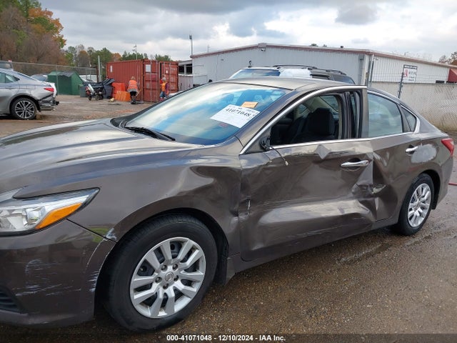 Продажа на аукционе авто 2017 Nissan Altima 2.5 S, vin: 1N4AL3AP5HN312893, номер лота: 41071048