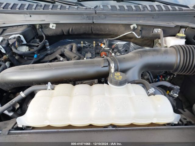 1FMJU1J87REA42227 Ford Expedition Xlt