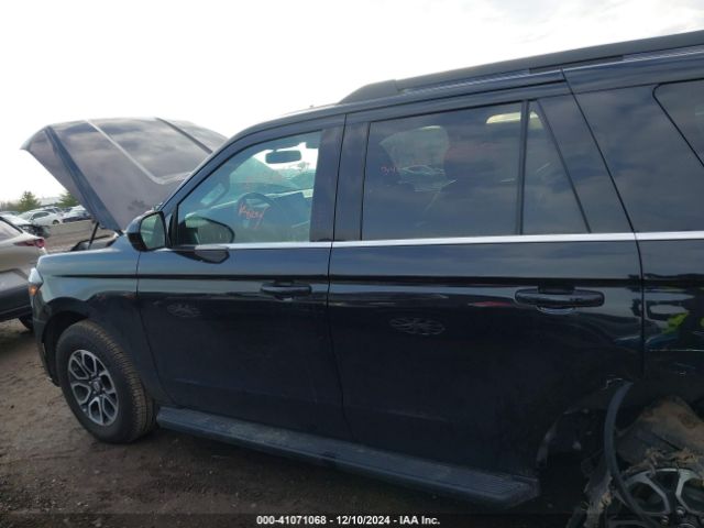 1FMJU1J87REA42227 Ford Expedition Xlt