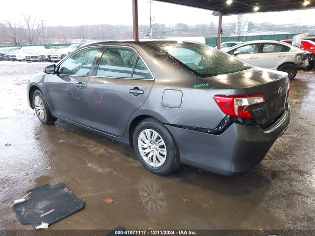 4T4BF1FK3ER412565 Toyota CAMRY L