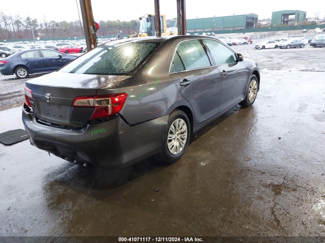 4T4BF1FK3ER412565 Toyota CAMRY L