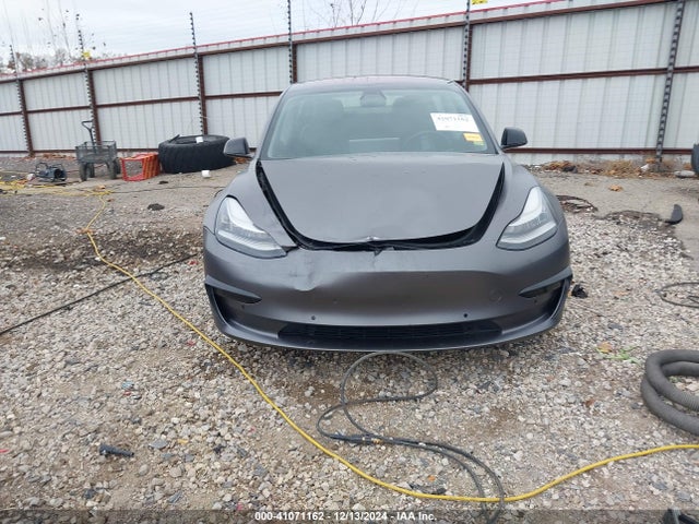 Tesla Model 3 Long Range/performance 2018 5YJ3E1EBXJF067979 Image 13