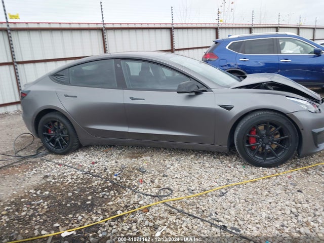 Tesla Model 3 Long Range/performance 2018 5YJ3E1EBXJF067979 Image 14