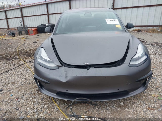 2018 TESLA MODEL 3 5YJ3E1EBXJF067979 Photo 5