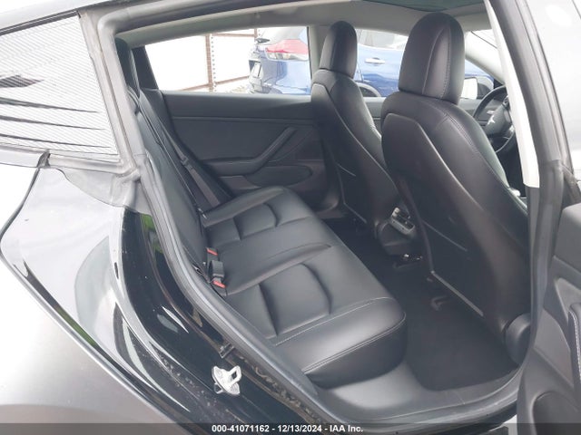 2018 TESLA MODEL 3 5YJ3E1EBXJF067979 Photo 7