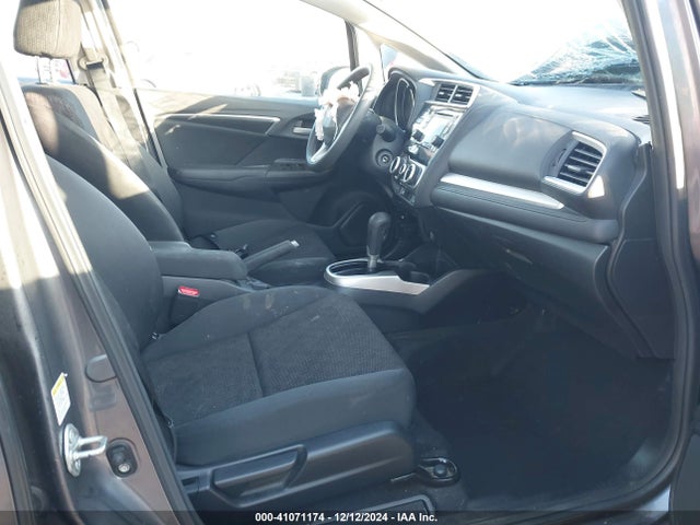 Honda FIT LX 2015 3HGGK5H50FM714773 Image 5