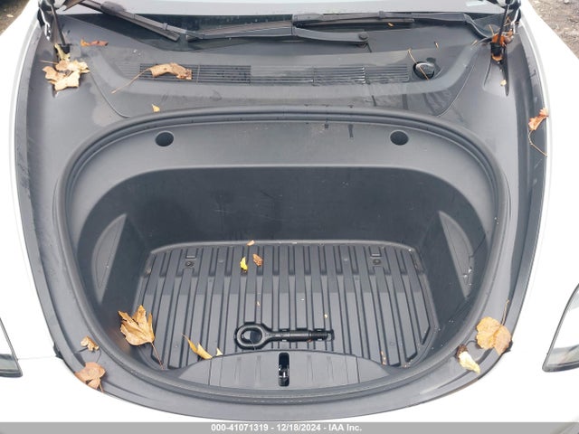 2022 TESLA MODEL 3 5YJ3E1EB4NF241647 Photo 9