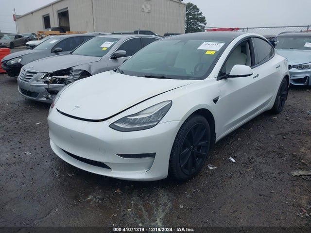 2022 TESLA MODEL 3 5YJ3E1EB4NF241647 Photo 1