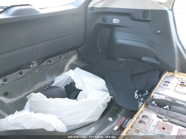 4S3GTAD64P3708240 Subaru Impreza Premium 5-door