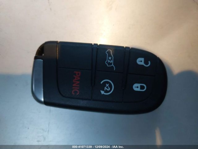 1C4RJEAG3FC614223 Jeep Grand Cherokee Altitude