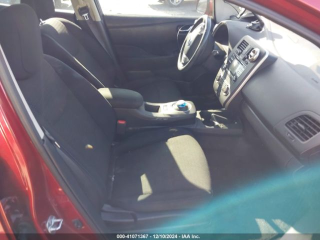 1N4AZ0CP8FC313684 Nissan LEAF S