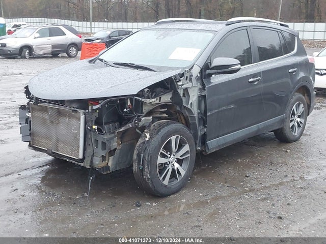 JTMWFREV5JD116225 Toyota Rav4 Adventure/xle