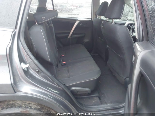 JTMWFREV5JD116225 Toyota Rav4 Adventure/xle