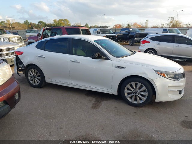 KIA Optima Lx 2017 5XXGT4L39HG134048 Image 12