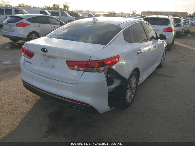 KIA Optima Lx 2017 5XXGT4L39HG134048 Image 4