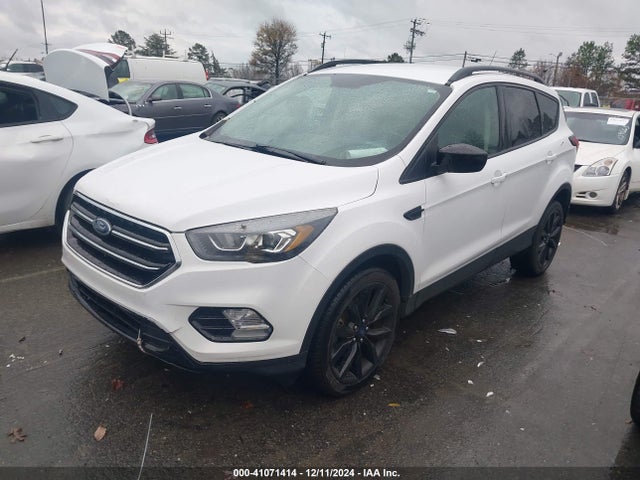 1FMCU0GD8KUC19256 Ford ESCAPE SE