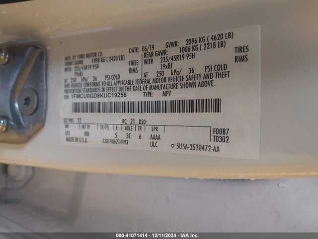 1FMCU0GD8KUC19256 Ford ESCAPE SE