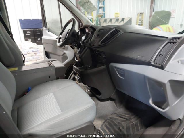 1FTYR2CM7FKA84429 Ford Transit-250