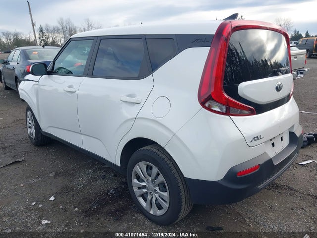 KIA SOUL LX 2020 KNDJ23AUXL7029759 Image 3