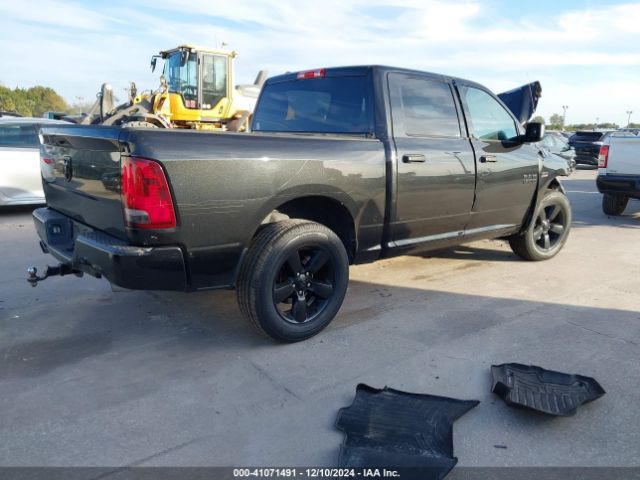 1C6RR6KT6JS305152 RAM 1500 Express  4x2 5'7 Box