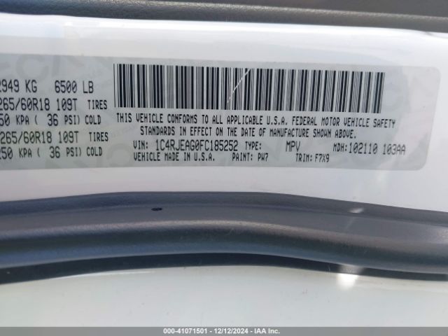 1C4RJEAG0FC185252 Jeep Grand Cherokee Laredo