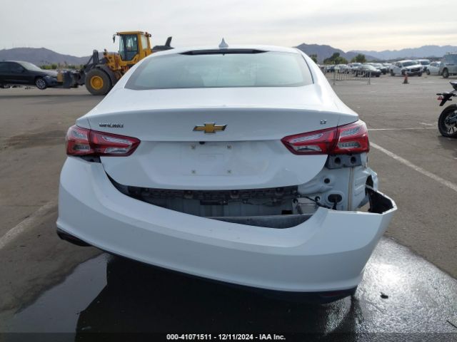1G1ZD5ST2NF116832 Chevrolet Malibu Fwd Lt