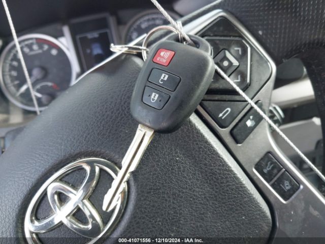 5TFAZ5CNXMX110923 Toyota Tacoma Sr5 V6