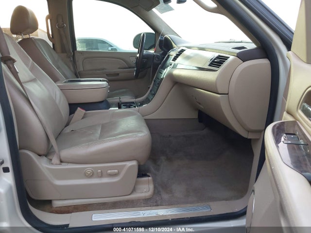 2009 CADILLAC ESCALADE 1GYFC23229R273227 Photo 4