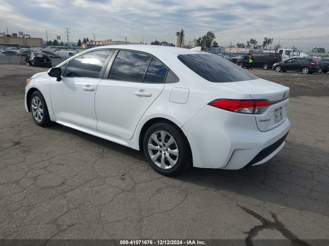 Toyota COROLLA LE 2021 5YFEPMAE3MP185157 Image 3