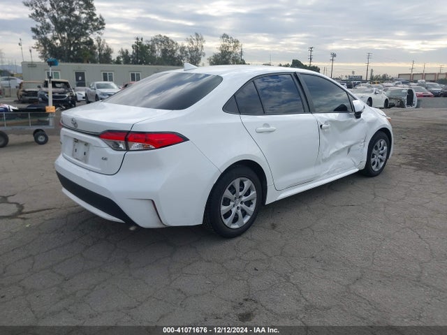 Toyota COROLLA LE 2021 5YFEPMAE3MP185157 Image 4