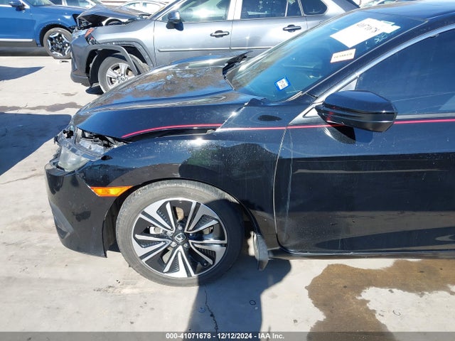 Honda Civic Ex-t 2017 2HGFC3B31HH360431 Image 19