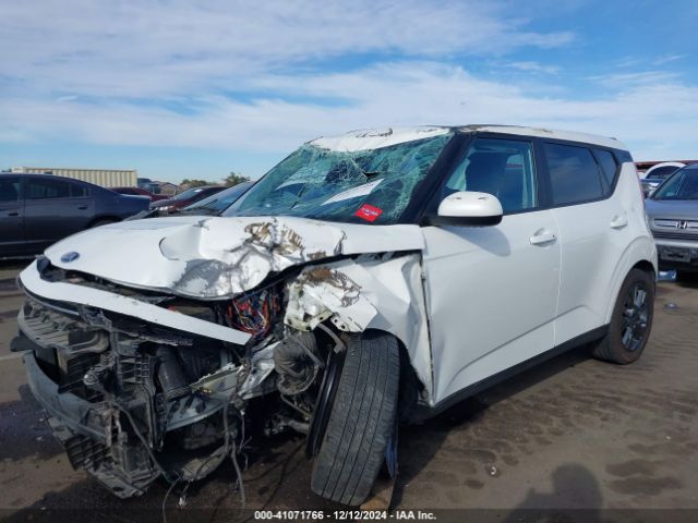 KNDJ33AU5M7144624 KIA SOUL EX