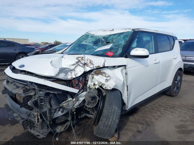 KNDJ33AU5M7144624 KIA SOUL EX