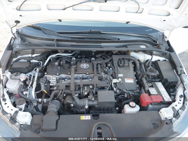 Toyota Corolla Hybrid Le 2022 JTDEAMDE7N3002186 Image 10