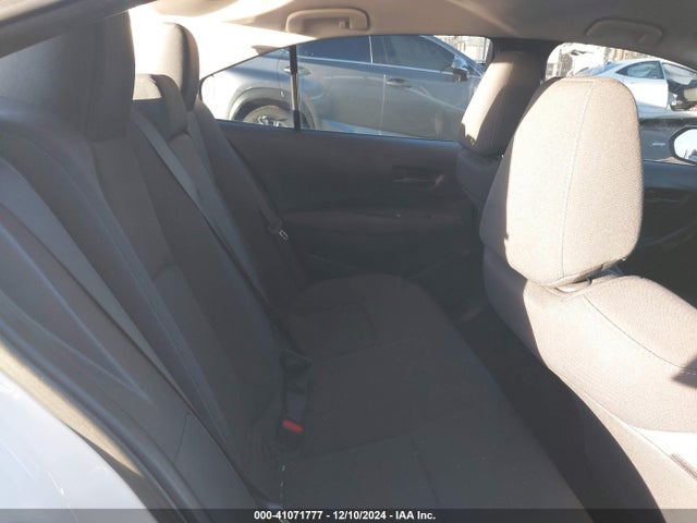 Toyota Corolla Hybrid Le 2022 JTDEAMDE7N3002186 Image 8