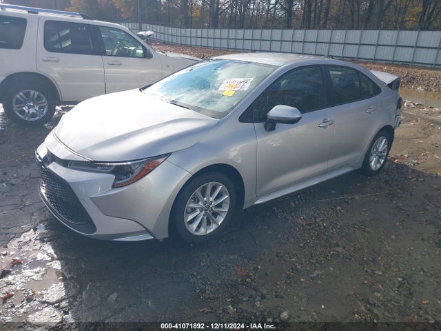 Toyota COROLLA LE 2022 JTDVPMAE7N3003017 Image 2