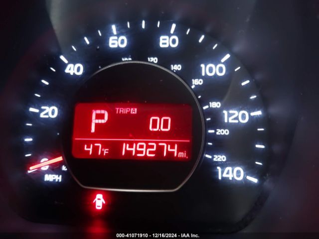 KNDJX3A5XF7203098 KIA Soul !