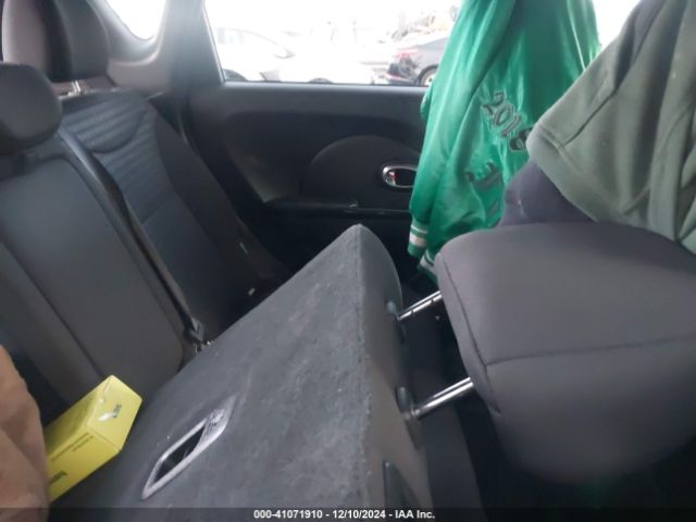 KNDJX3A5XF7203098 KIA Soul !