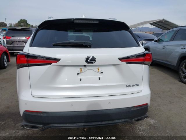 JTJYARBZ4K2128195 Lexus NX 300