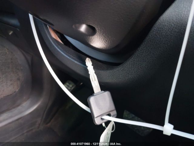 JN8AS5MT1FW666990 Nissan Rogue Select S