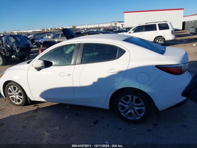 3MYDLBYV7JY311423 Toyota YARIS IA