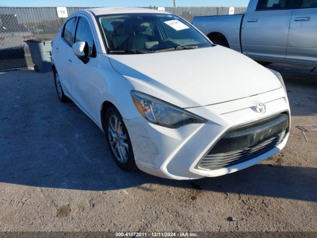 3MYDLBYV7JY311423 Toyota YARIS IA