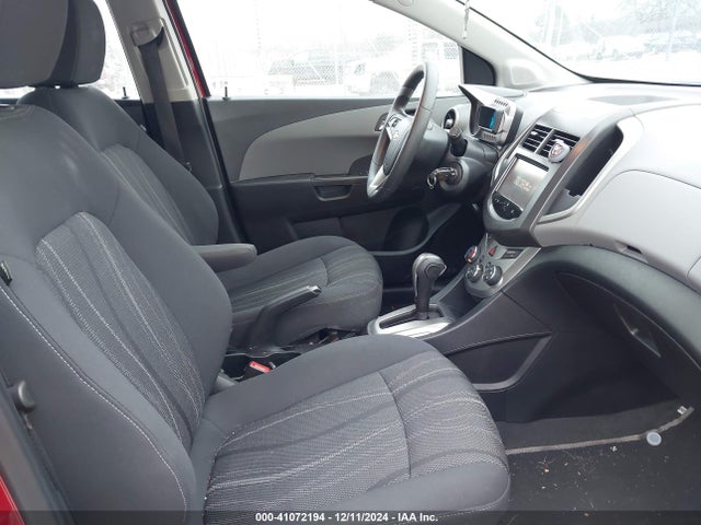 Chevrolet Sonic Lt Auto 2016 1G1JC6SB8G4178585 Image 5